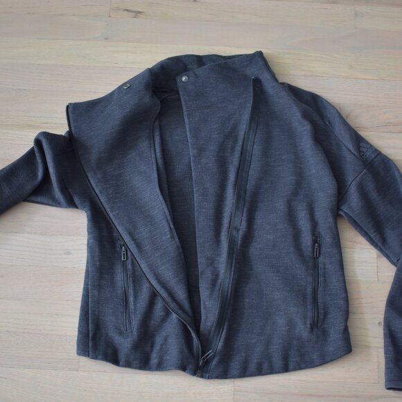 Adidas Women's Black Heart Racer Long Sleeve Angled Zip Crop Jacket - Picture 2 of 10